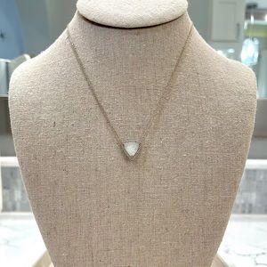 Stella & Dot Delicate Necklace
